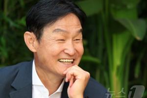 逆转捷克！崔龙洙：韩国取得了长足进步，似乎已跻身先进足球之列配图