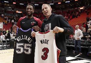 白巧克力:不认为我了拯救NBA 若没出色队友我的传球就不会成功配图